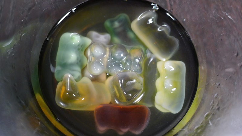 Illustration for article titled Get Really Drunk Off Gummi Bears